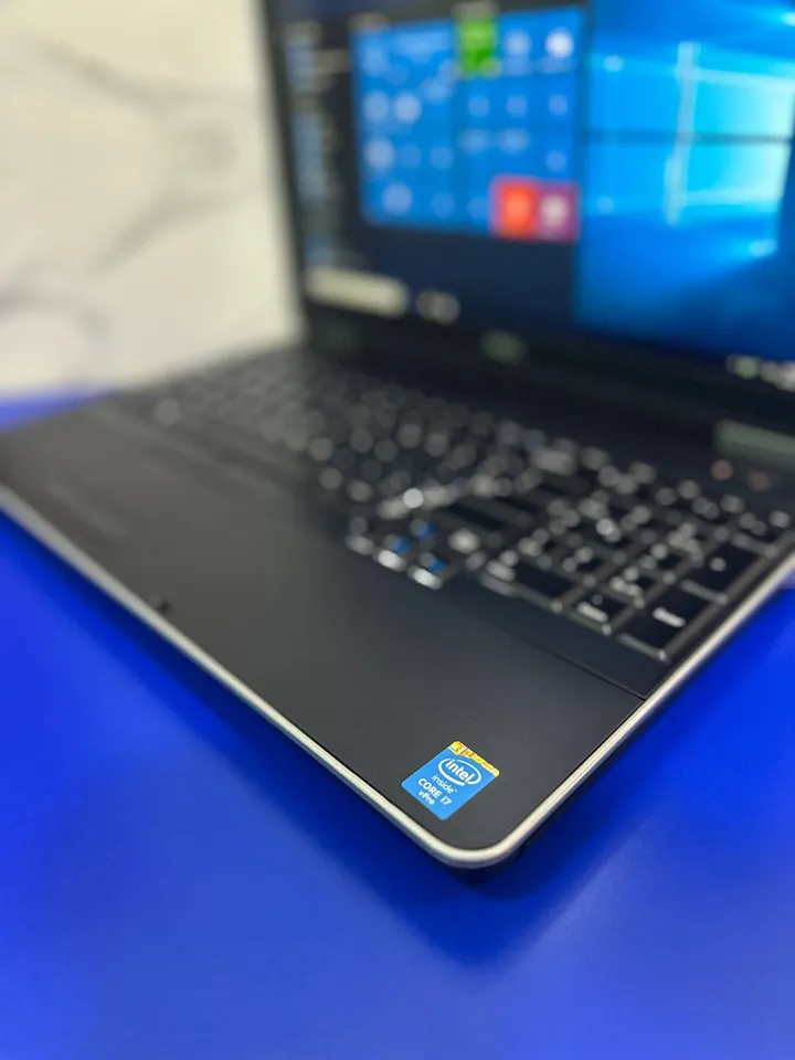 Dell Latitude i7 8GB Laptop – photo 3