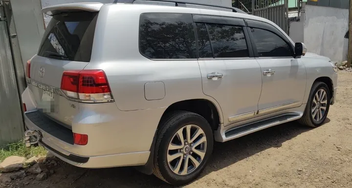 Toyota Land Cruiser VXR 2019 Diesel – photo 4