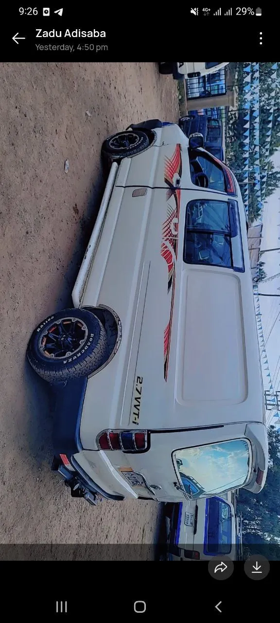 Toyota Dolphin Shark 2008 Van – photo 5