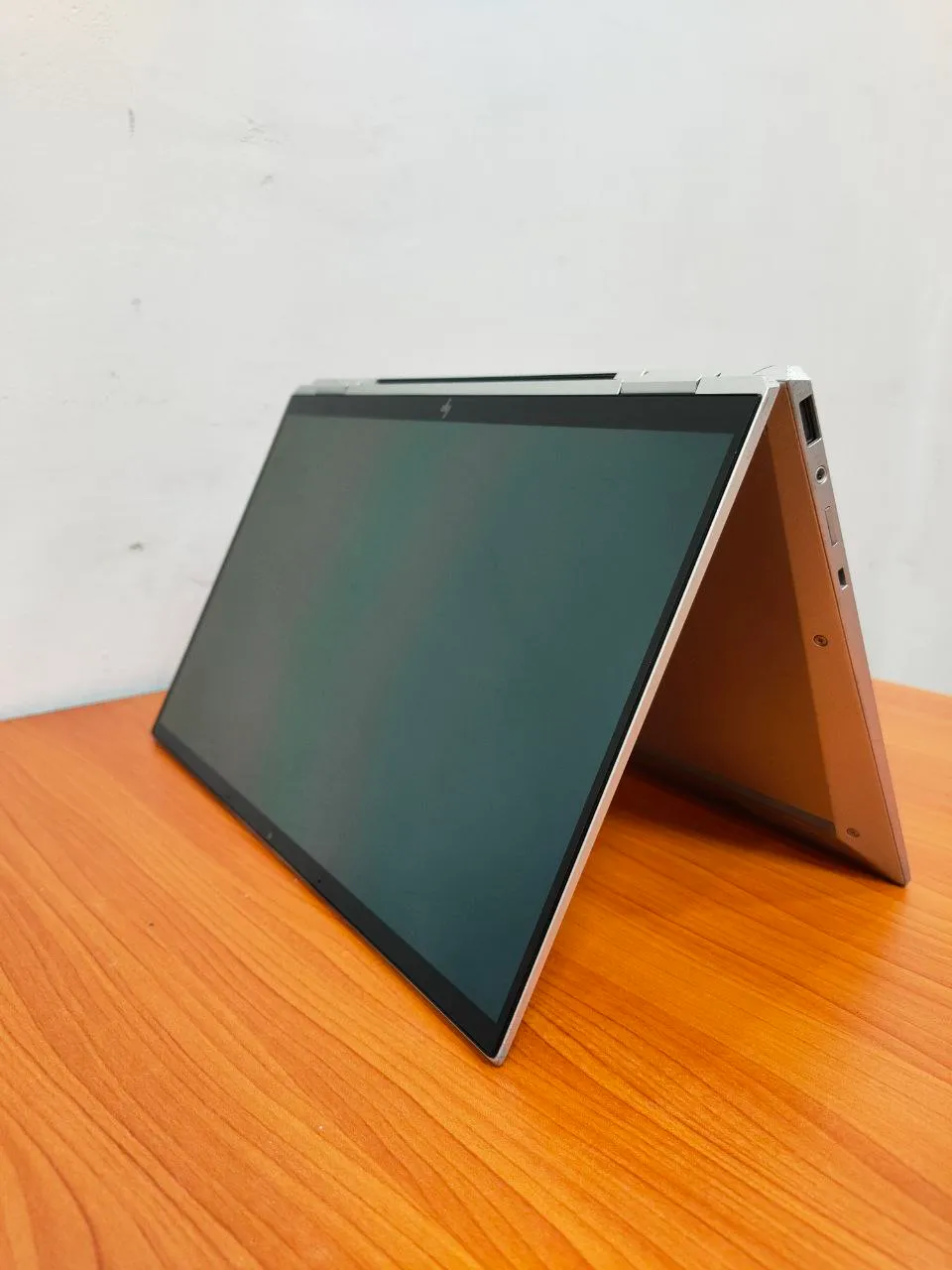 HP EliteBook 1030 G7 i7 – photo 4