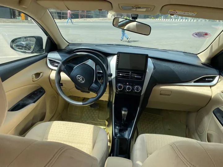 Toyota Yaris Sedan 2021 Automatic – photo 3