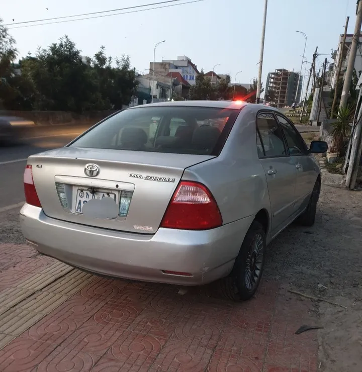 Toyota Corolla 2005 Manual Silver – photo 5