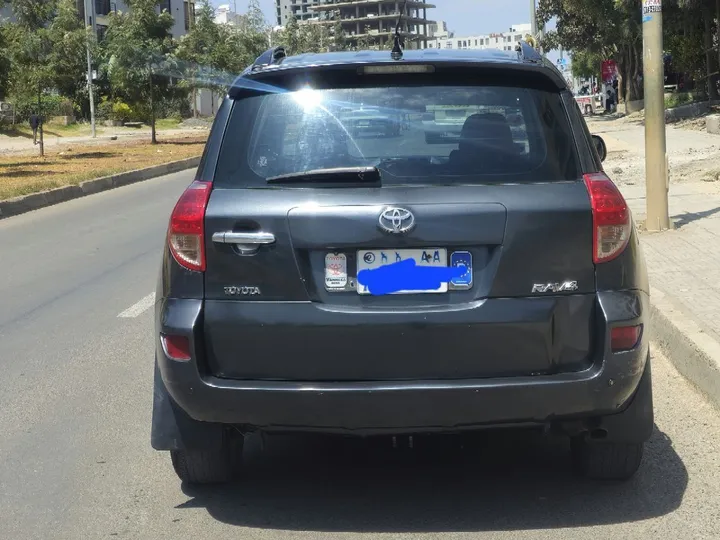 Toyota RAV-4 2008 AWD SUV – photo 8