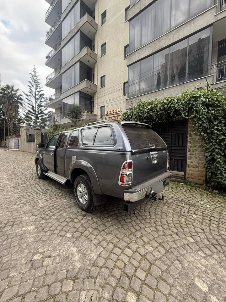 Toyota Hilux Extra Cab 2013 – photo 5
