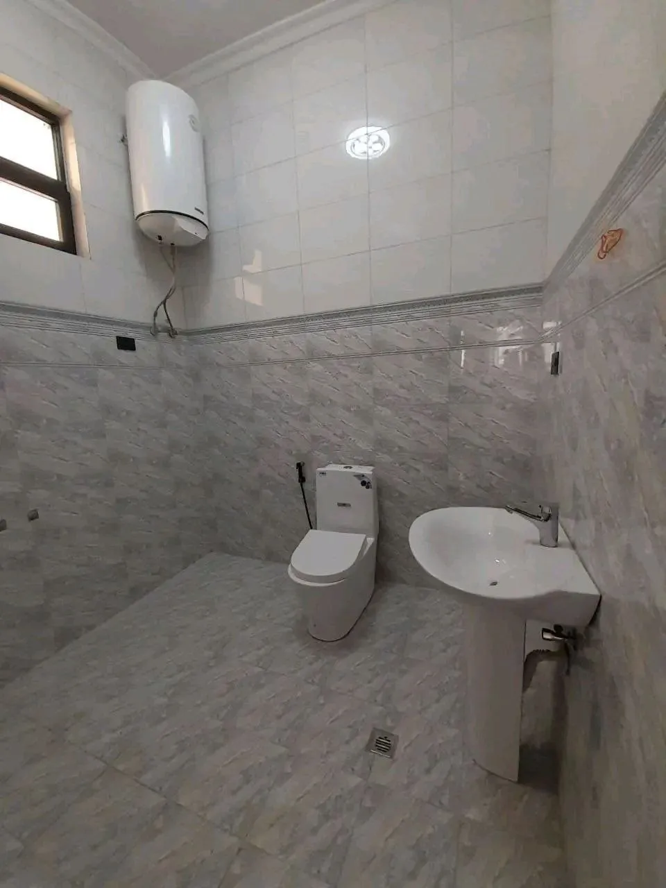 250 Sqm Villa for Sale at Ayat – photo 5