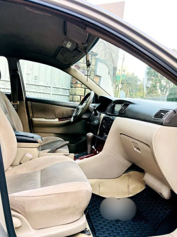 Toyota Corolla 2004 Automatic 1.3L – photo 3