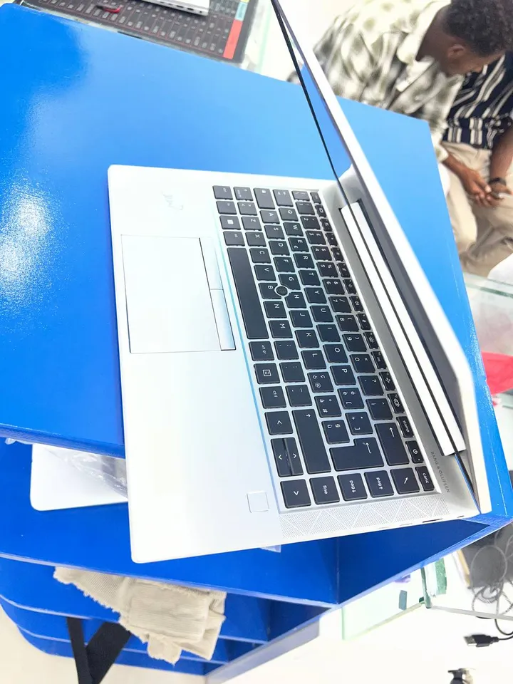 HP EliteBook 840 G8 Ryzen 5 – photo 6