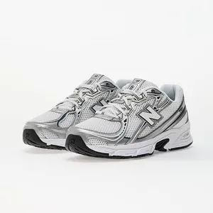 New Balance 740 Sneakers