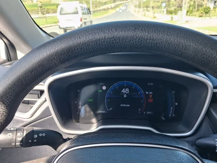Toyota Corolla Cross Hybrid 2024 – photo 8