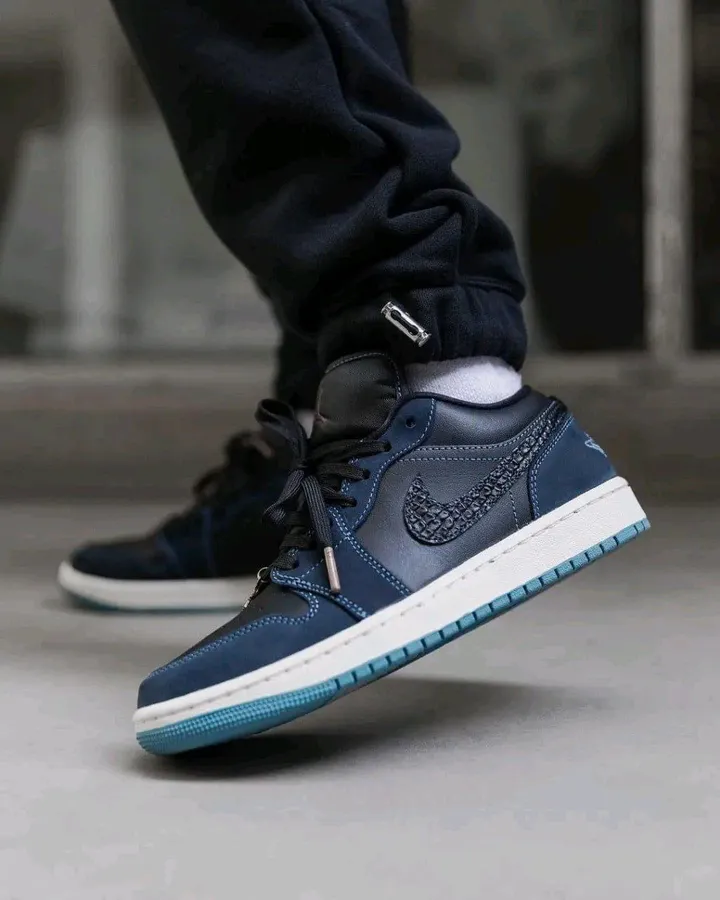 Nike Air Jordan 1 Low Obsidian – photo 3