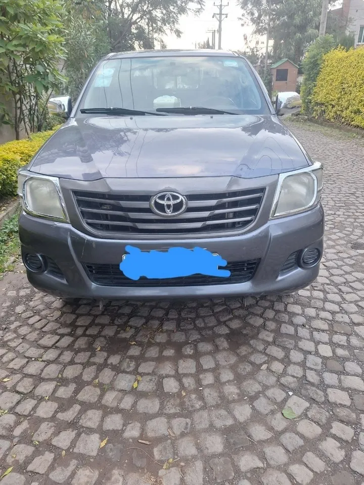 Toyota Hilux 2014 Pickup – photo 4