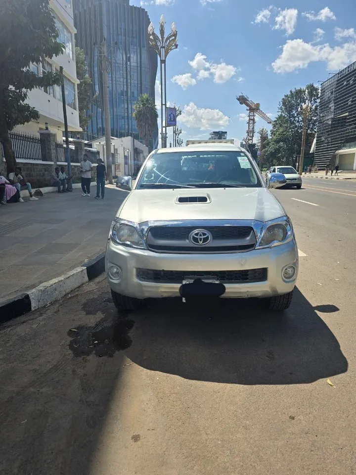 Toyota Hilux King Cab 2009 – photo 9