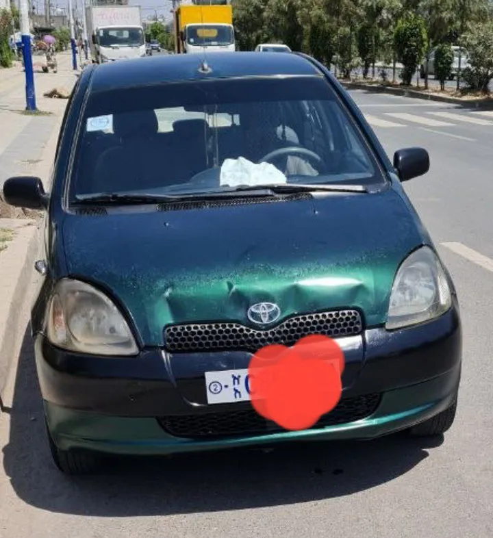 Toyota Vitz Yaris 2001 – photo 5
