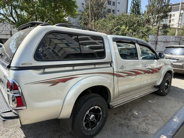 Toyota Hilux 2015 Double Cab – photo 6