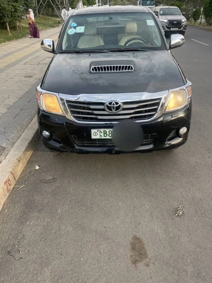 Toyota Hilux Vigo 2014 Manual – photo 6
