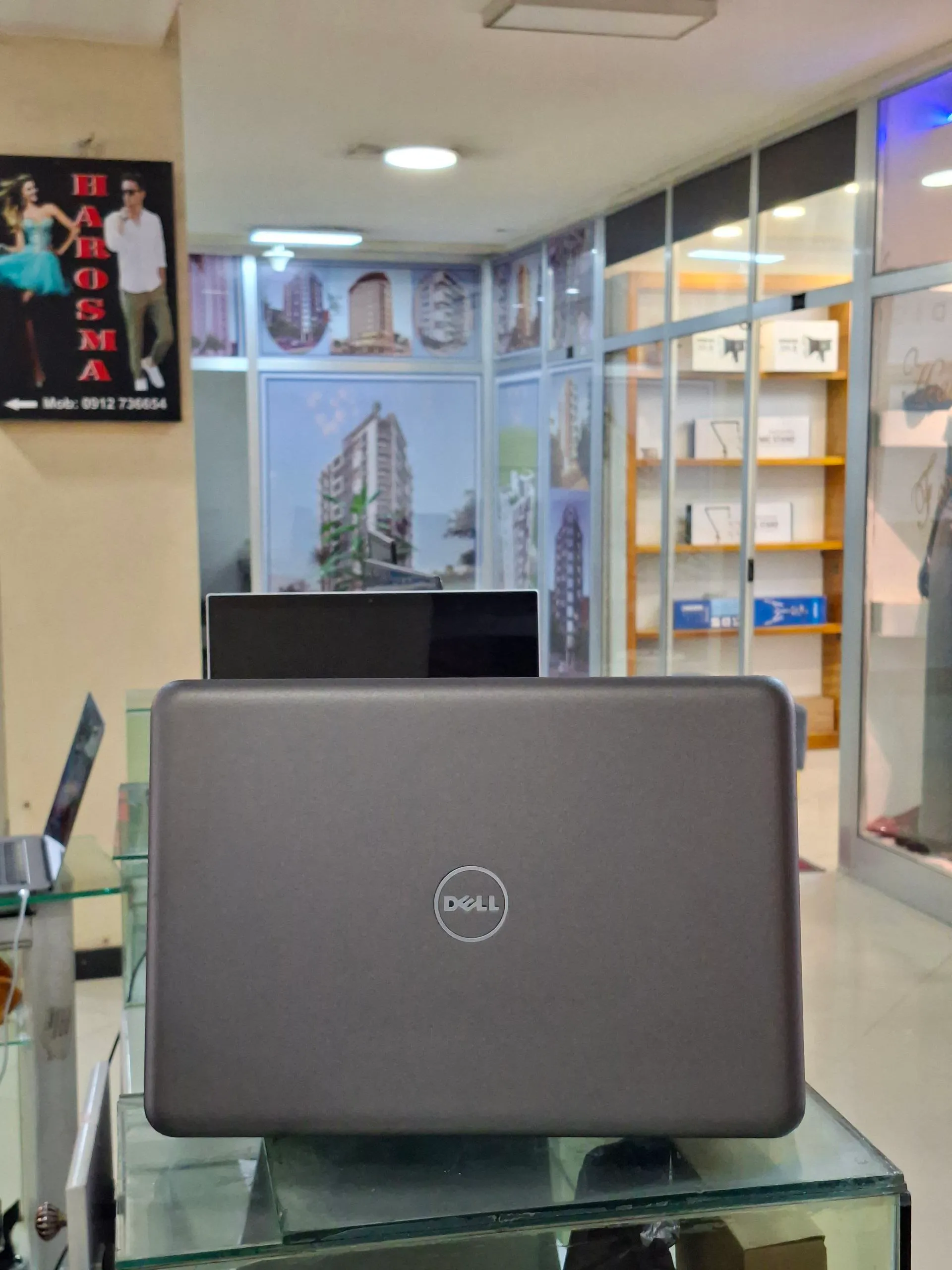 Dell Latitude 3380 Core i5 Laptop – photo 3