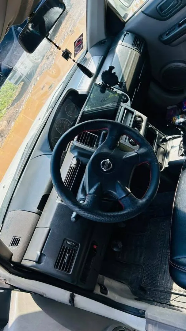 Nissan X-Trail 2009 SUV – photo 3
