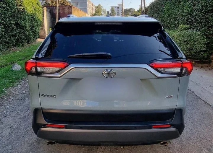 Toyota RAV4 2020 4WD – photo 3
