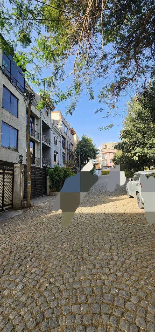 G+3 House 72 sqm Urgent Sale – photo 3