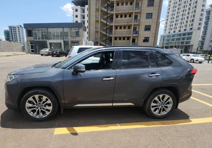 Toyota RAV4 2019 Automatic 2.0L – photo 9