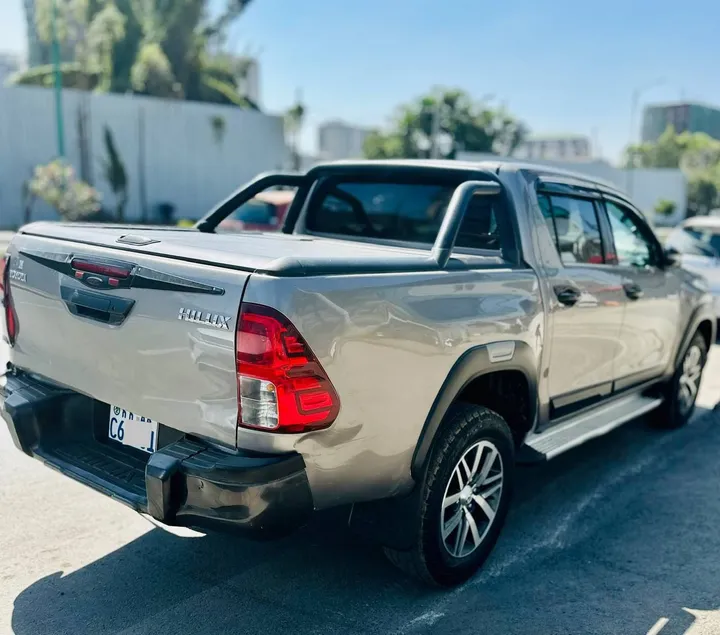 Toyota Hilux Revo 2019 – photo 6