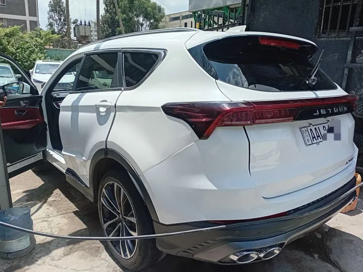 2022 Jetour X70 Plus SUV – photo 8