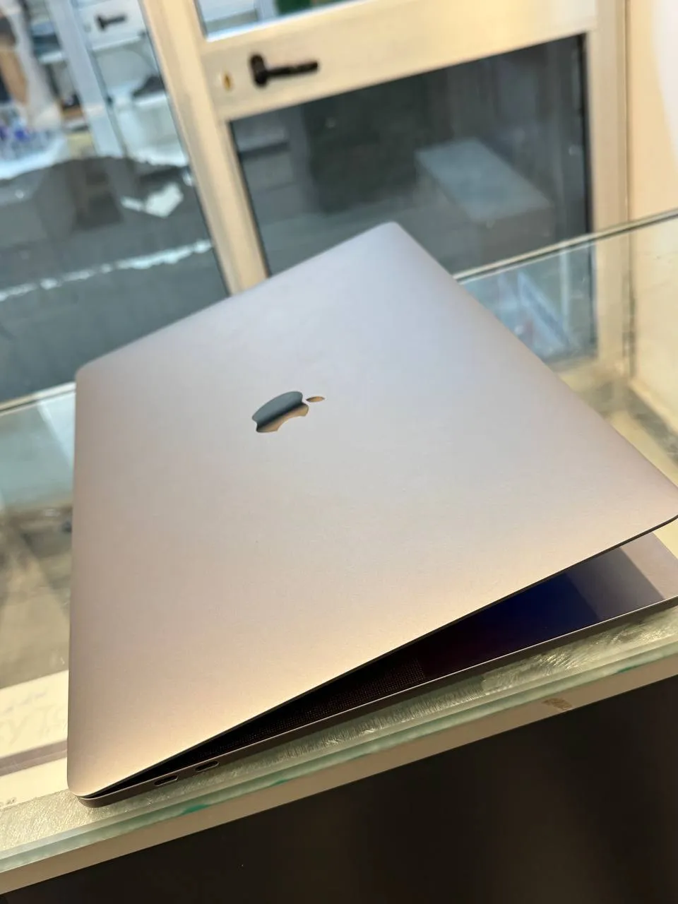 Apple MacBook Pro 2016 i7 – photo 3