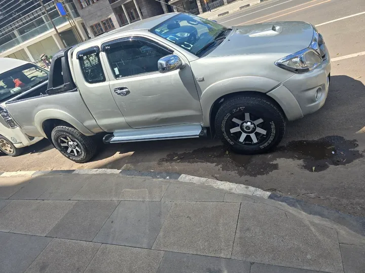 Toyota Hilux King Cab 2009 – photo 3