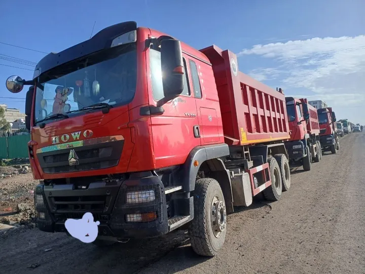 2025 Sinotruk Dump Truck A39 – photo 6