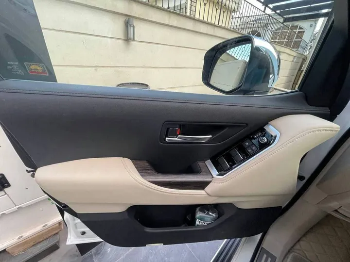 Toyota Land Cruiser VXR 2022 – photo 7