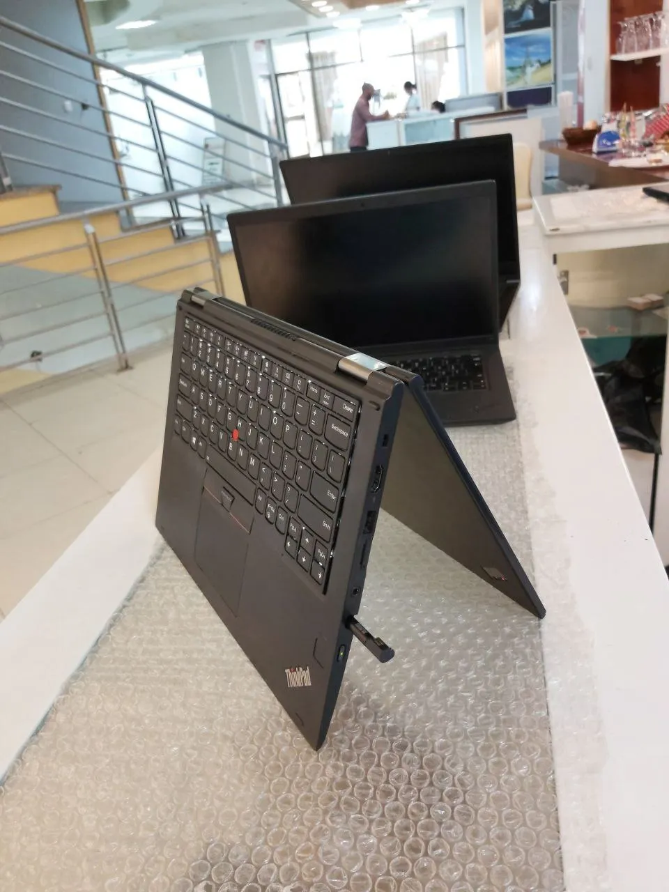 Lenovo ThinkPad Yoga 370 – photo 4