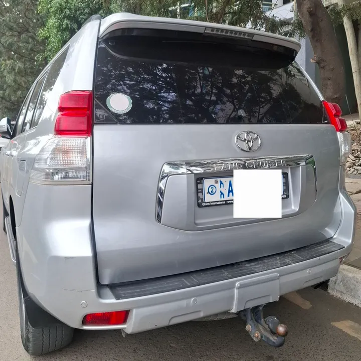 Toyota Land Cruiser Prado 2012 – photo 4