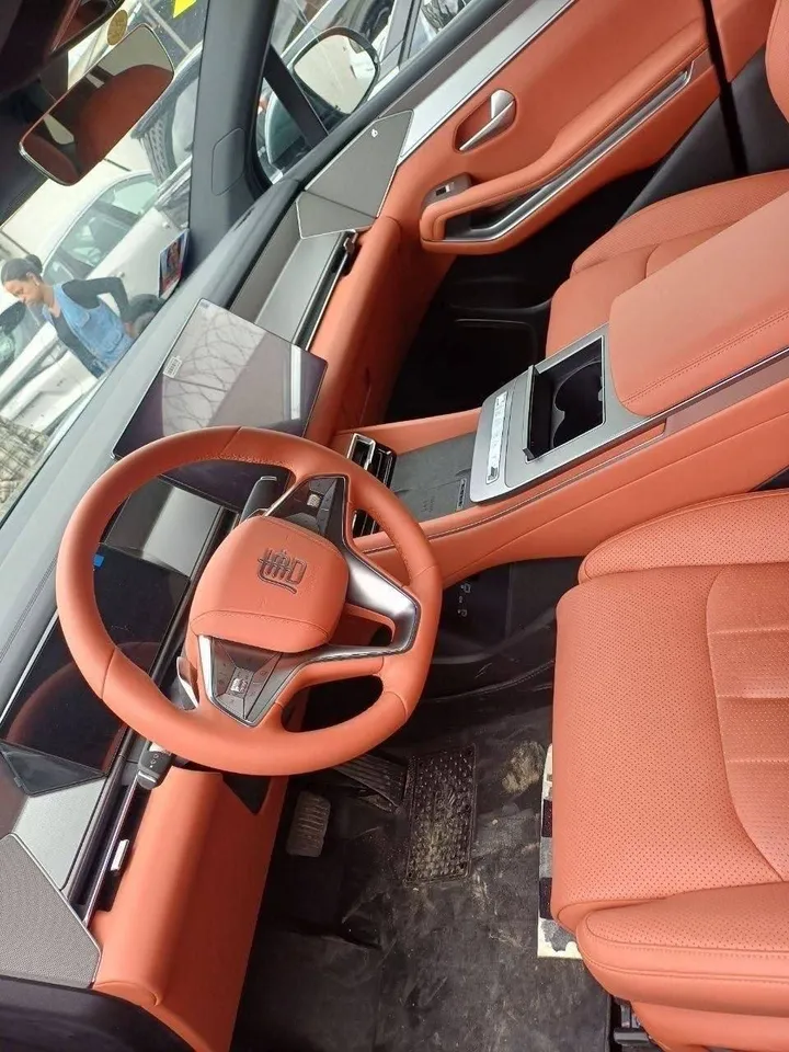 2025 BYD Tang L DM-i 7-Seater – photo 10