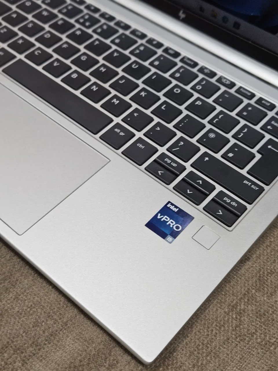 HP EliteBook 830 G9 Touchscreen – photo 3
