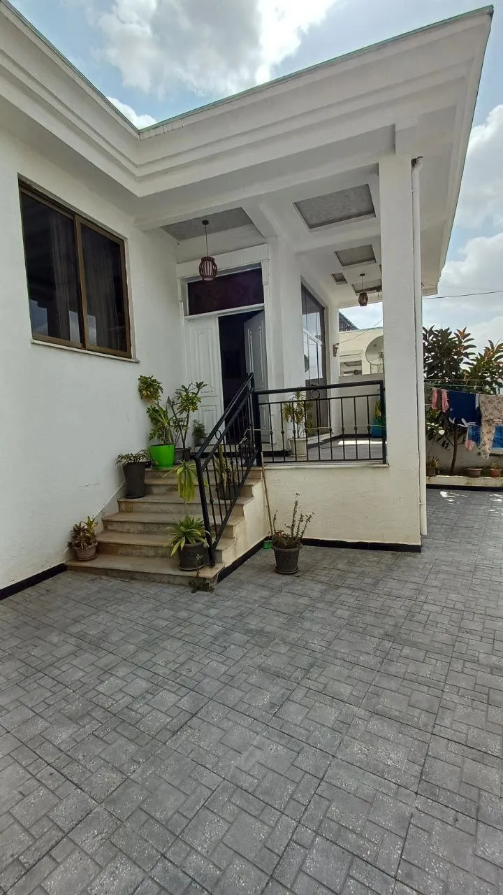 300 sqm Villa for Sale at Jakros – photo 3