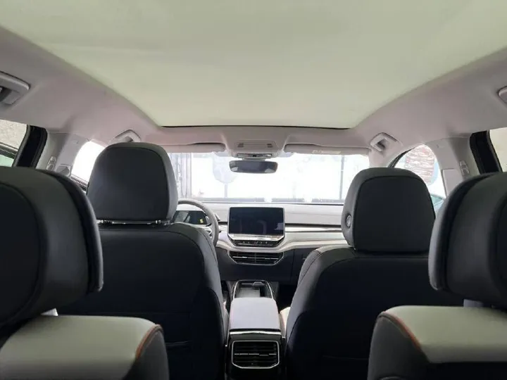 Volkswagen ID.6 Pro Crozz 2022 – photo 4