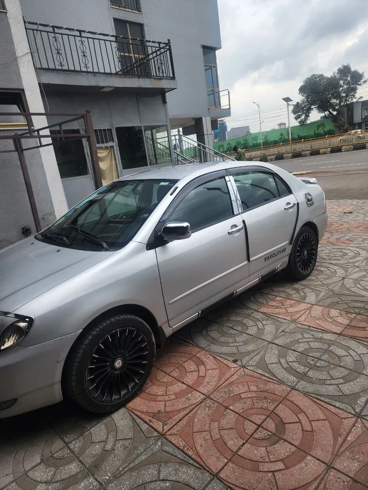 Toyota Corolla 2003 Manual – photo 5