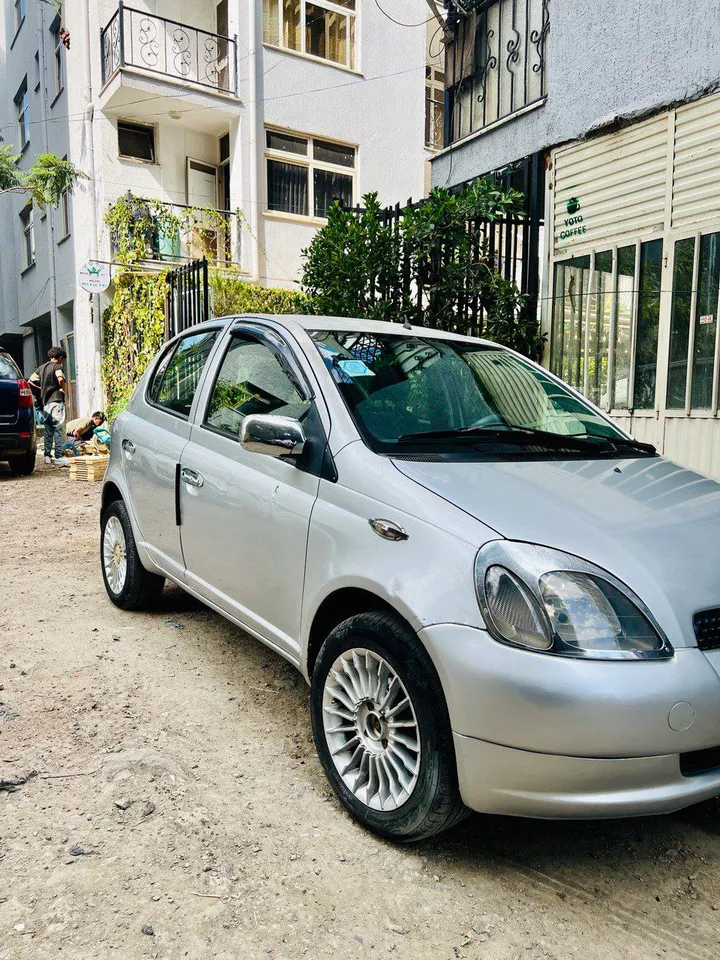 Toyota Vitz 2001 Automatic 1.0L – photo 6