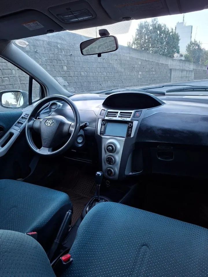 Toyota Vitz 2007 Automatic – photo 4