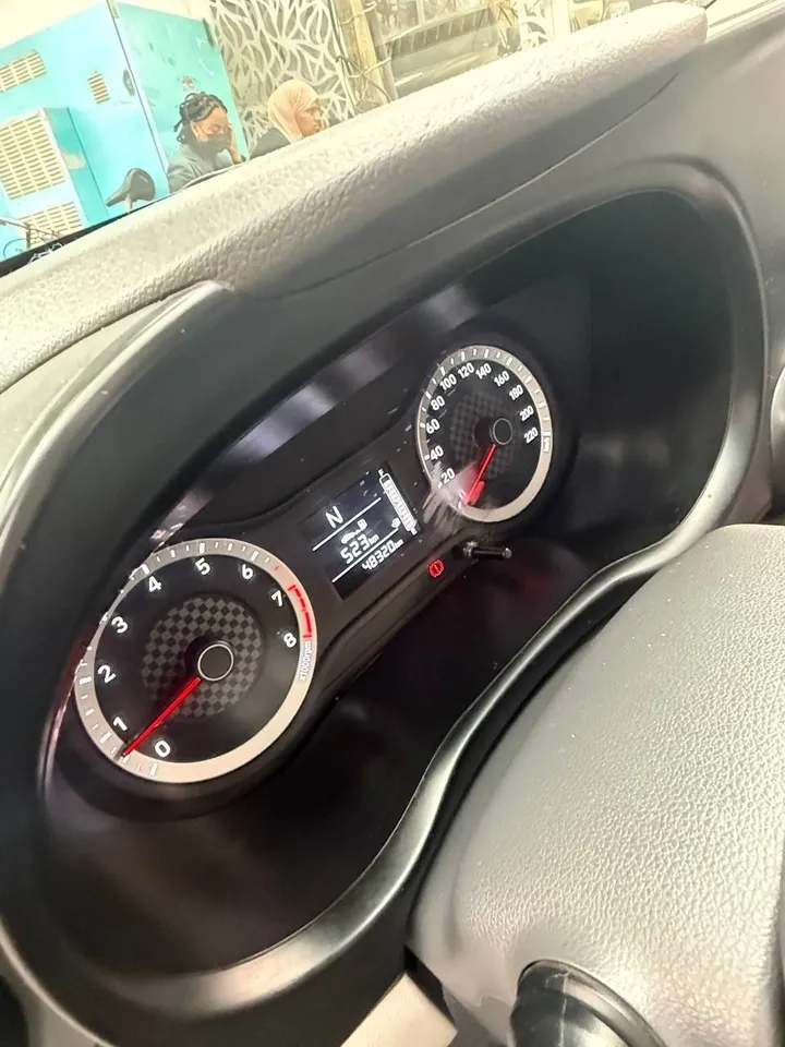 Hyundai Grand i10 2021 Automatic – photo 5