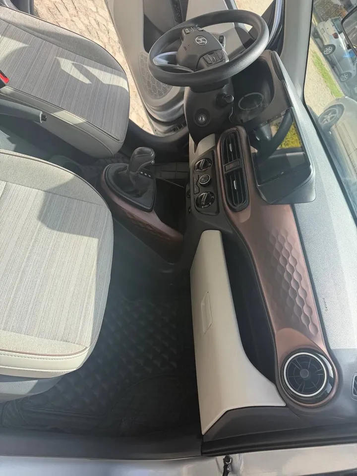 Hyundai Grand i10 2022 Automatic – photo 3