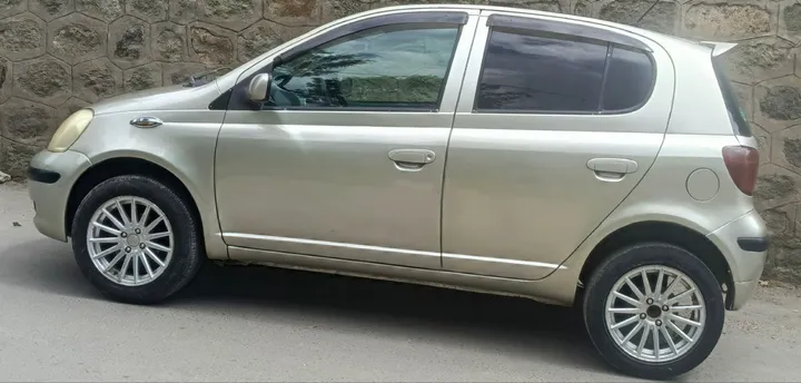 Toyota Vitz 2004 Automatic – photo 3