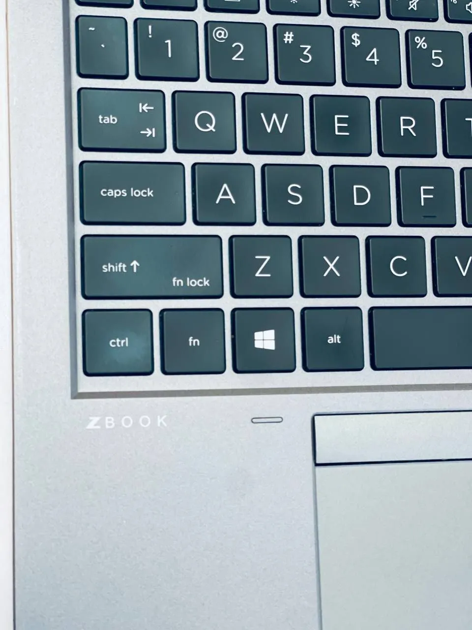 HP ZBook i7 16GB 512GB Laptop – photo 4