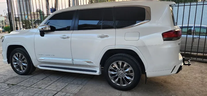 Toyota Land Cruiser VXR 2023 – photo 4