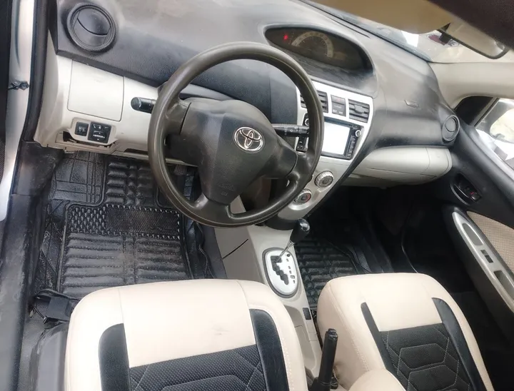 Toyota Yaris Belta 2006 Automatic – photo 5