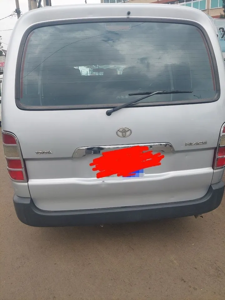 Toyota Hiace 2008 Diesel Manual – photo 3