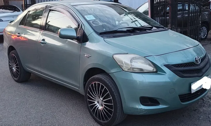 Toyota Yaris Belta 2007 – photo 4