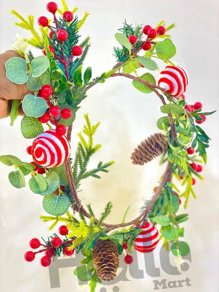 Christmas Decorative Berry Wreath – photo 3