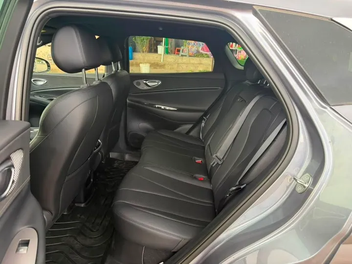 2025 BYD Sealion 06 EV SUV – photo 6