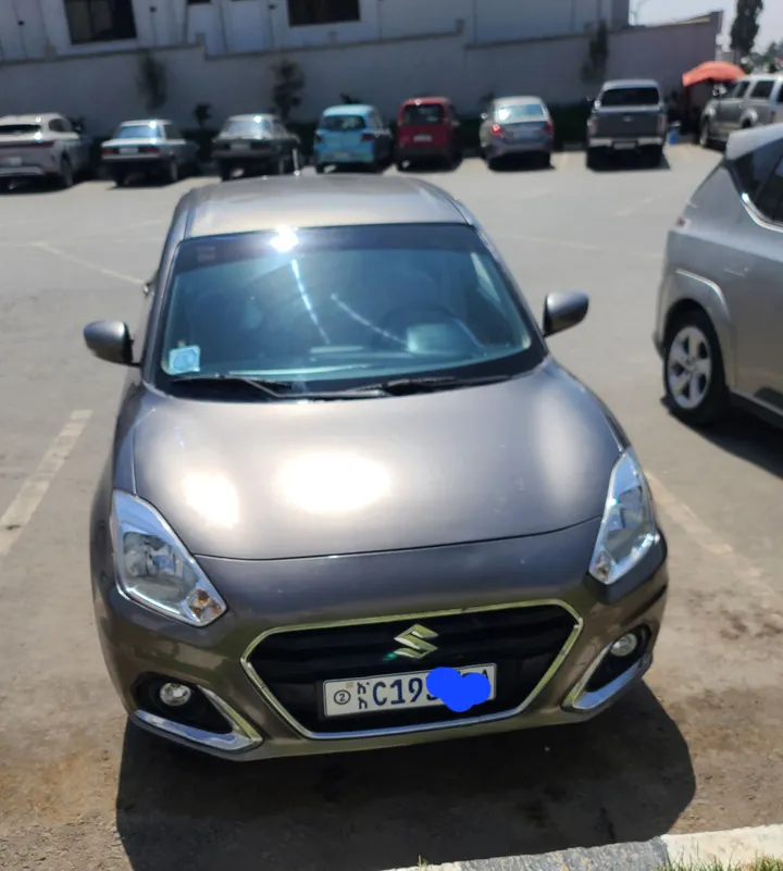 Suzuki Dzire 2022 Automatic – photo 5
